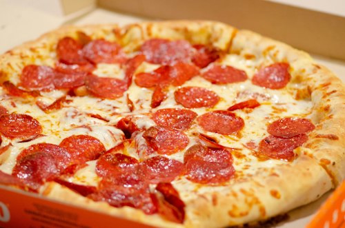 Familienblech Pizza